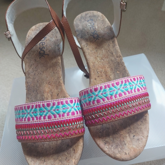 Sandals - Picture 5 of 5